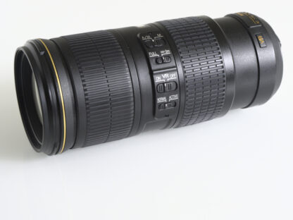 AF-S Nikkor 70-200mm f/4.0G ED VR, käytetty