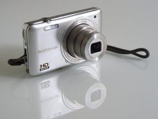 Olympus D-715 (VG-140), käytetty
